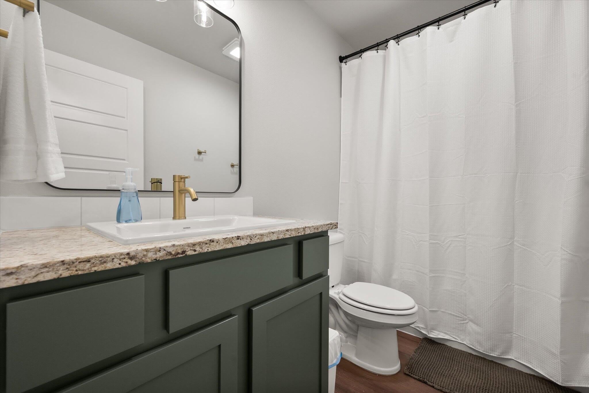 2150 Kokomo Avenue – photo 5