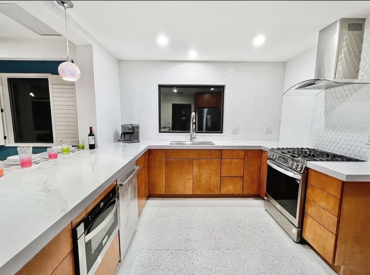 1523 East San Lorenzo Road – photo 3