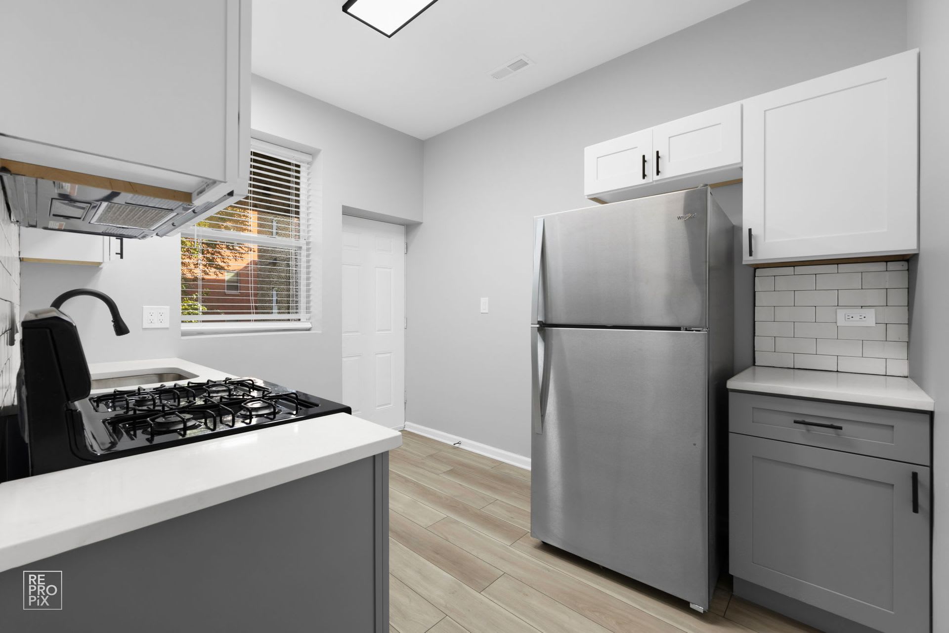 4750 S Calumet Ave – photo 5