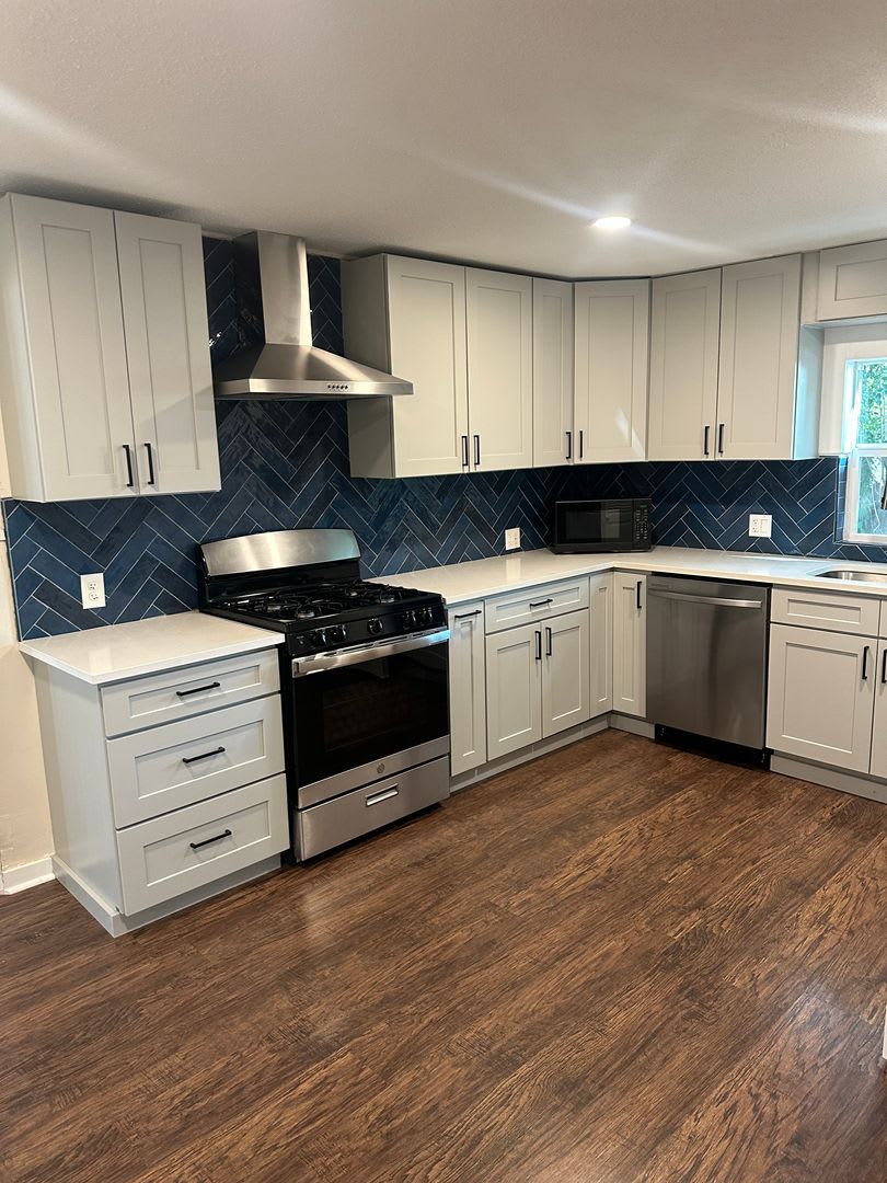 Large 5 Bedroom House in North Campus! – photo 3