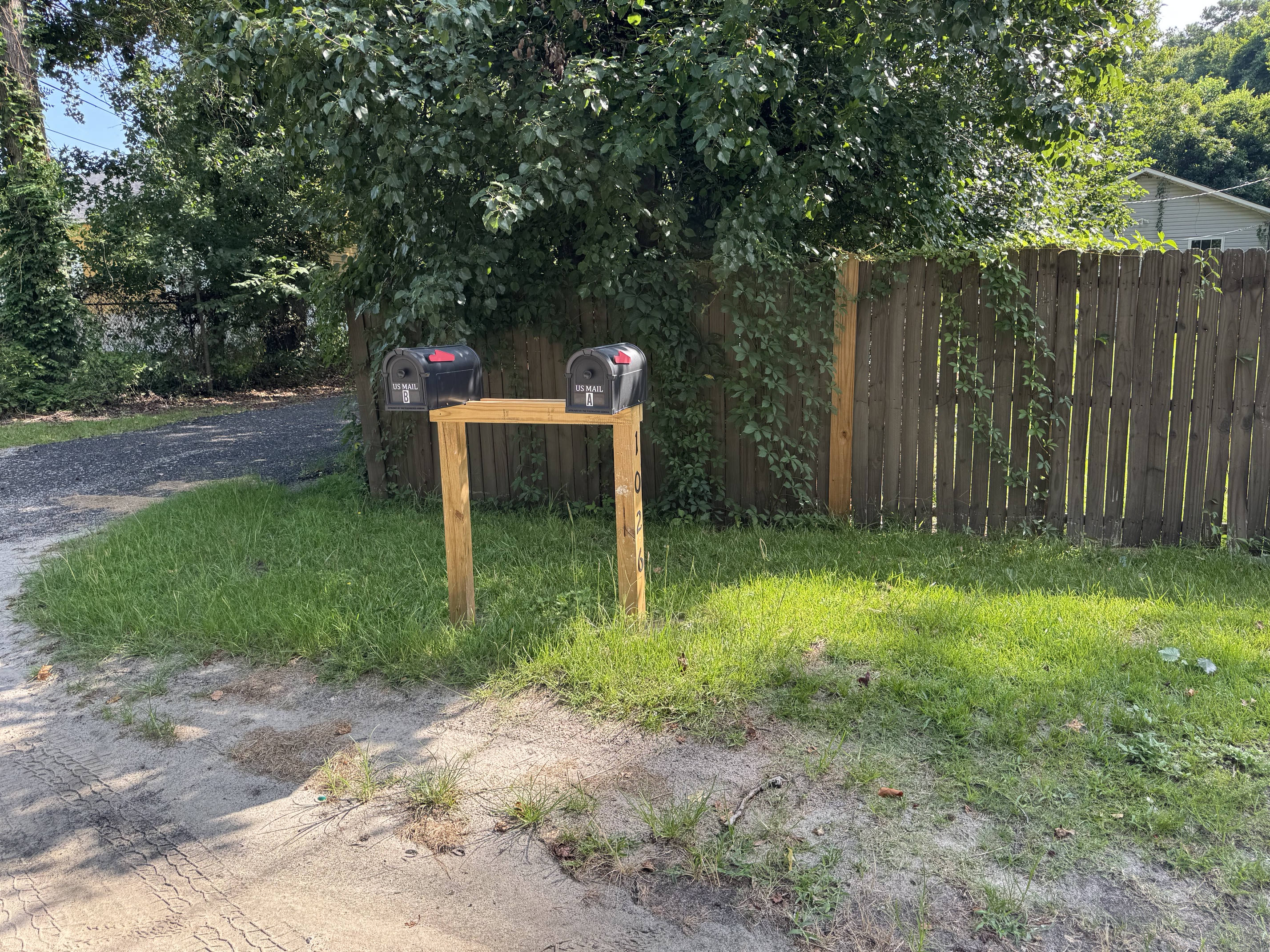 1026 Oakland Ave – photo 2