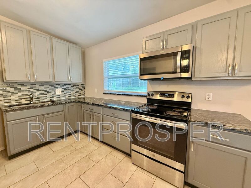 5801 Judy Dee Drive – photo 5