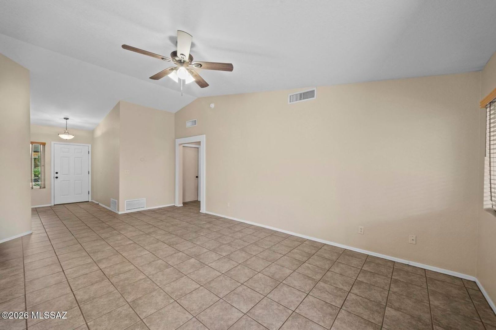 Modern Comfort Meets Convenience 3 Bedroom 2 Bath – photo 3