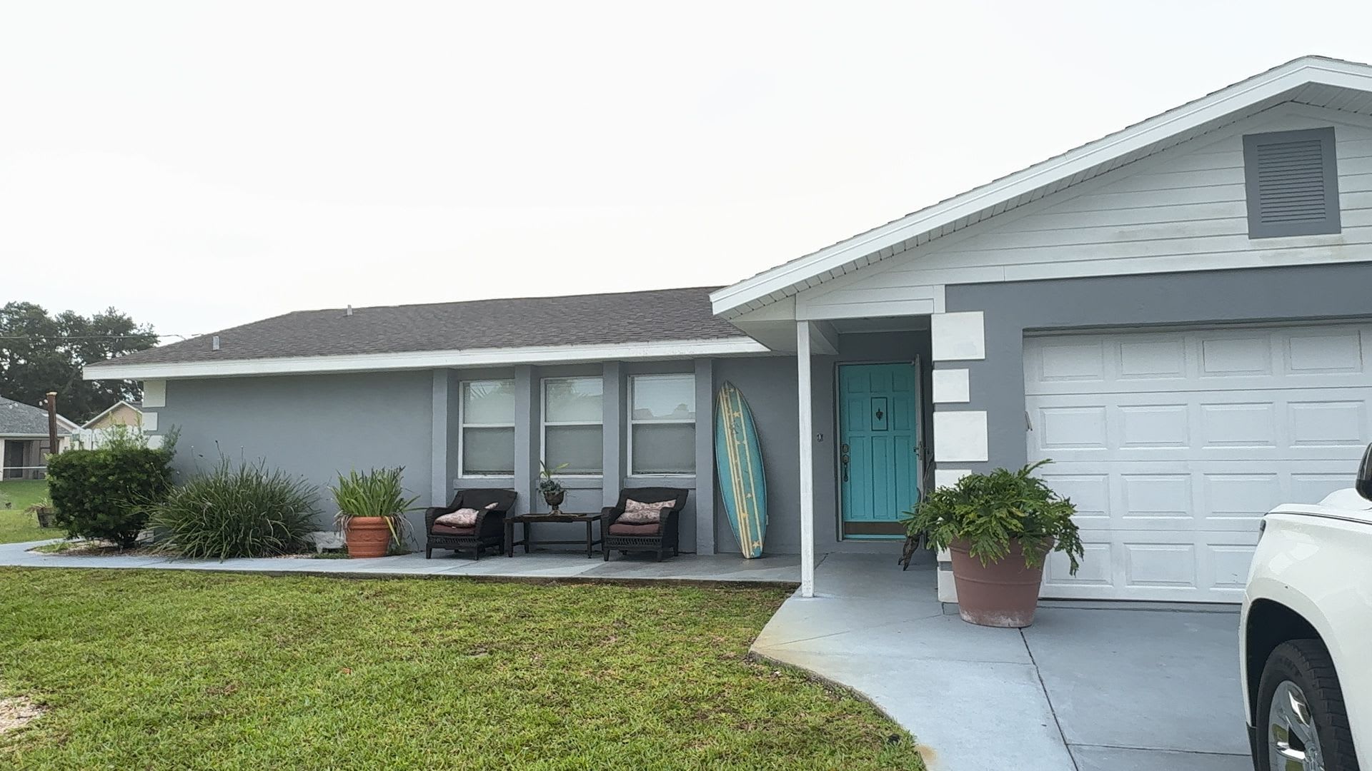 Canal Home 3 Bed 2 Bath – photo 1