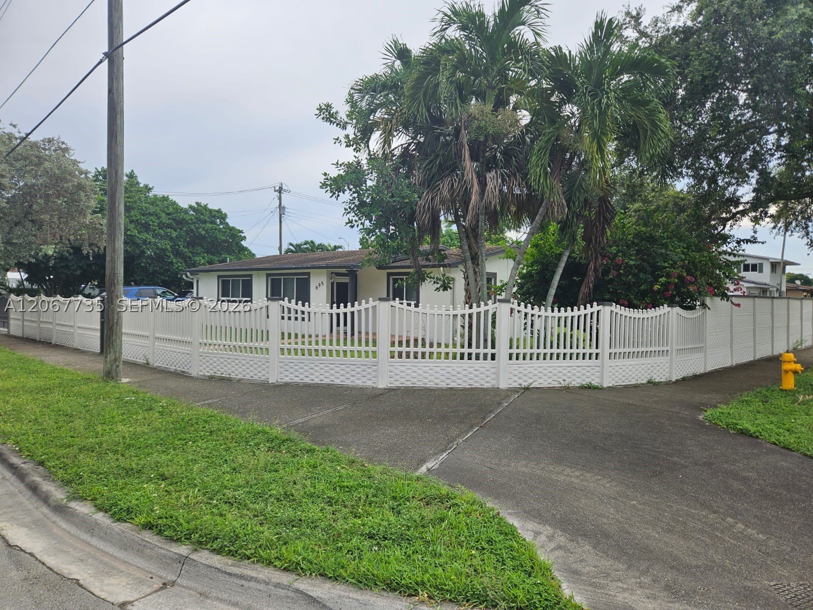 695 W 76th St – photo 1