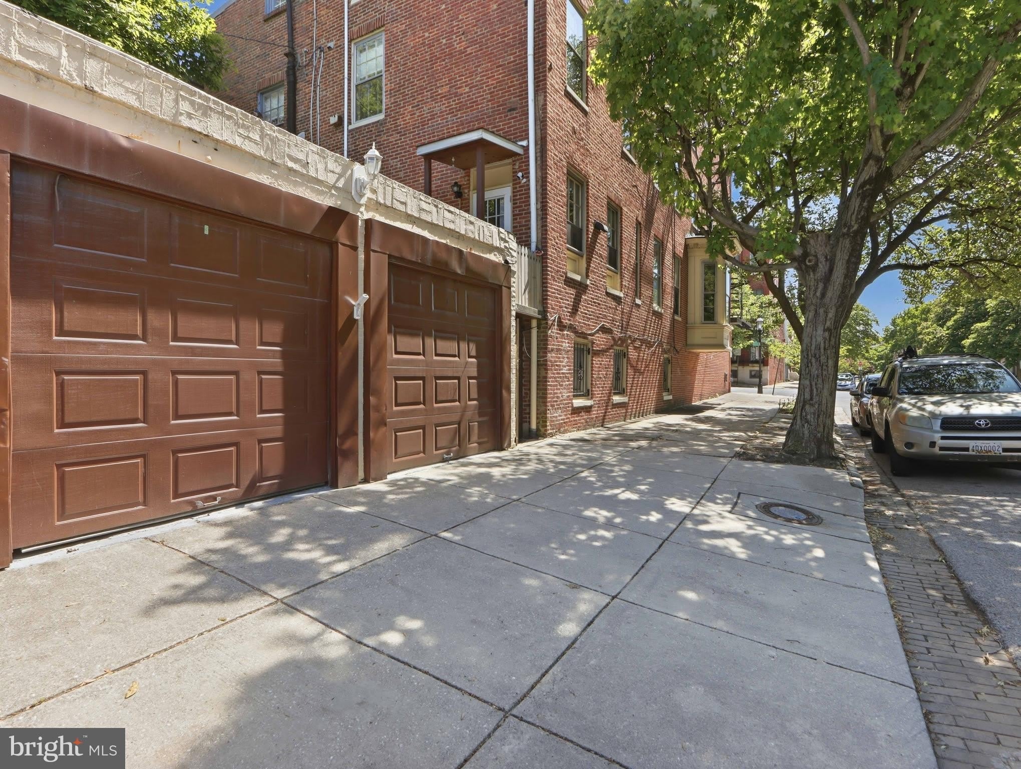 1435 Bolton Street – photo 5