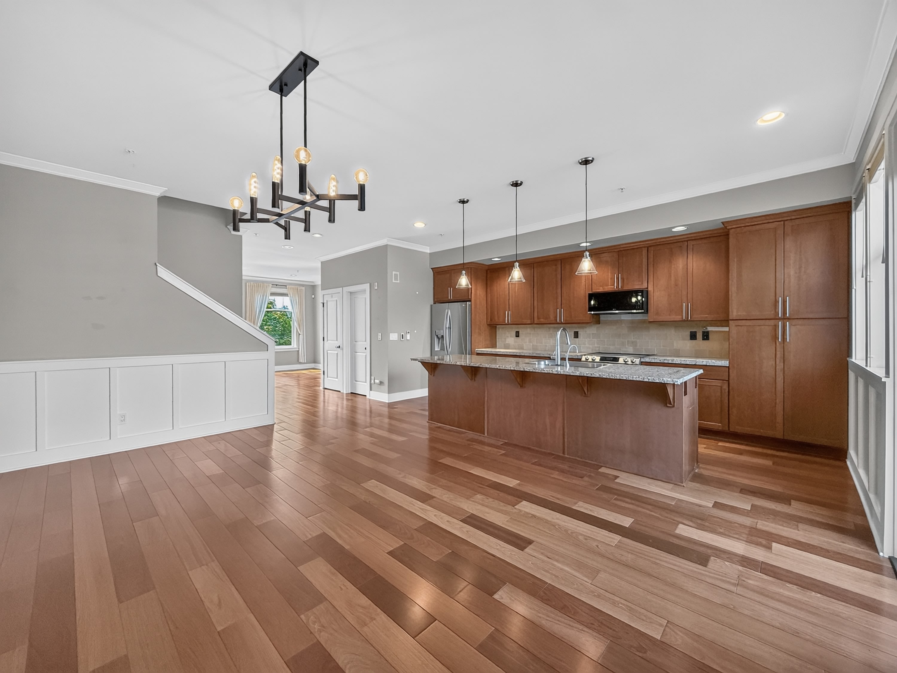 1078 NE High St – photo 3