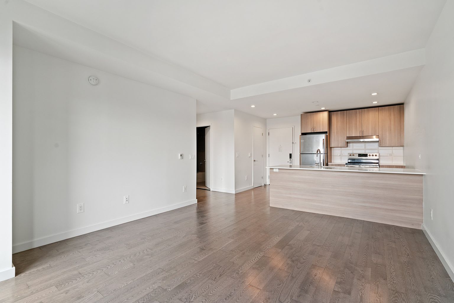 1139 49th Ave Apt 815 – photo 4