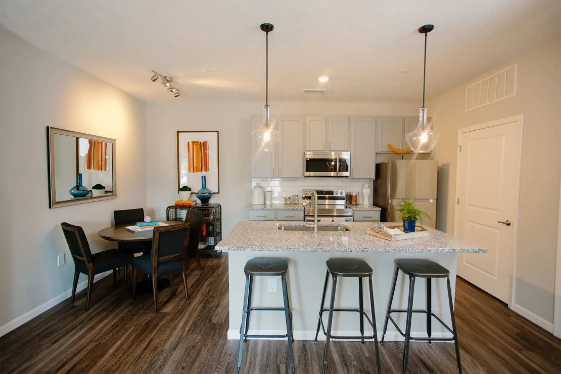 Elan Park Apartments – photo 2