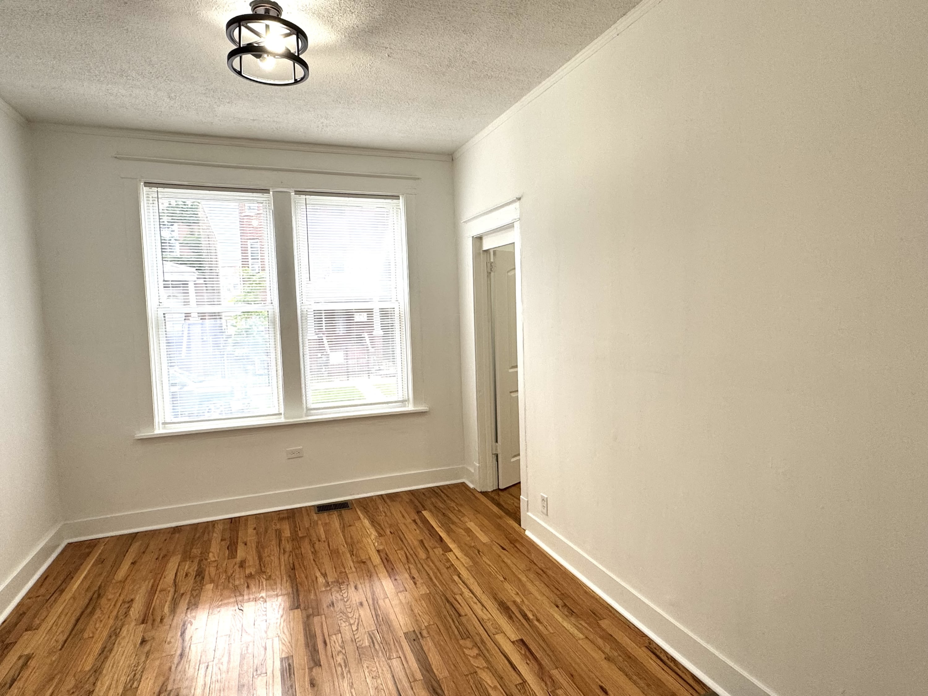 4050 West Hirsch – photo 4