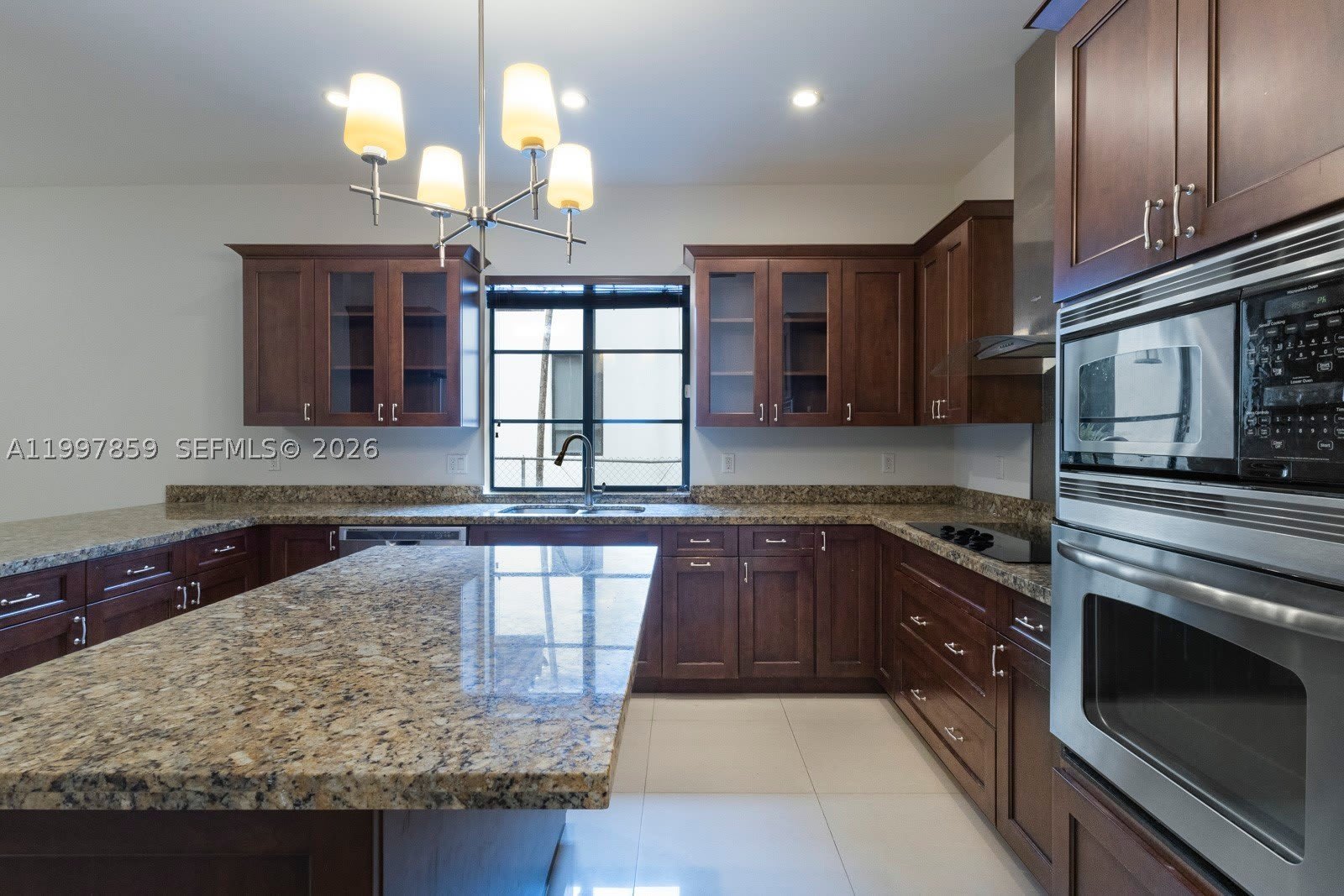 324 SW 30th Rd – photo 3