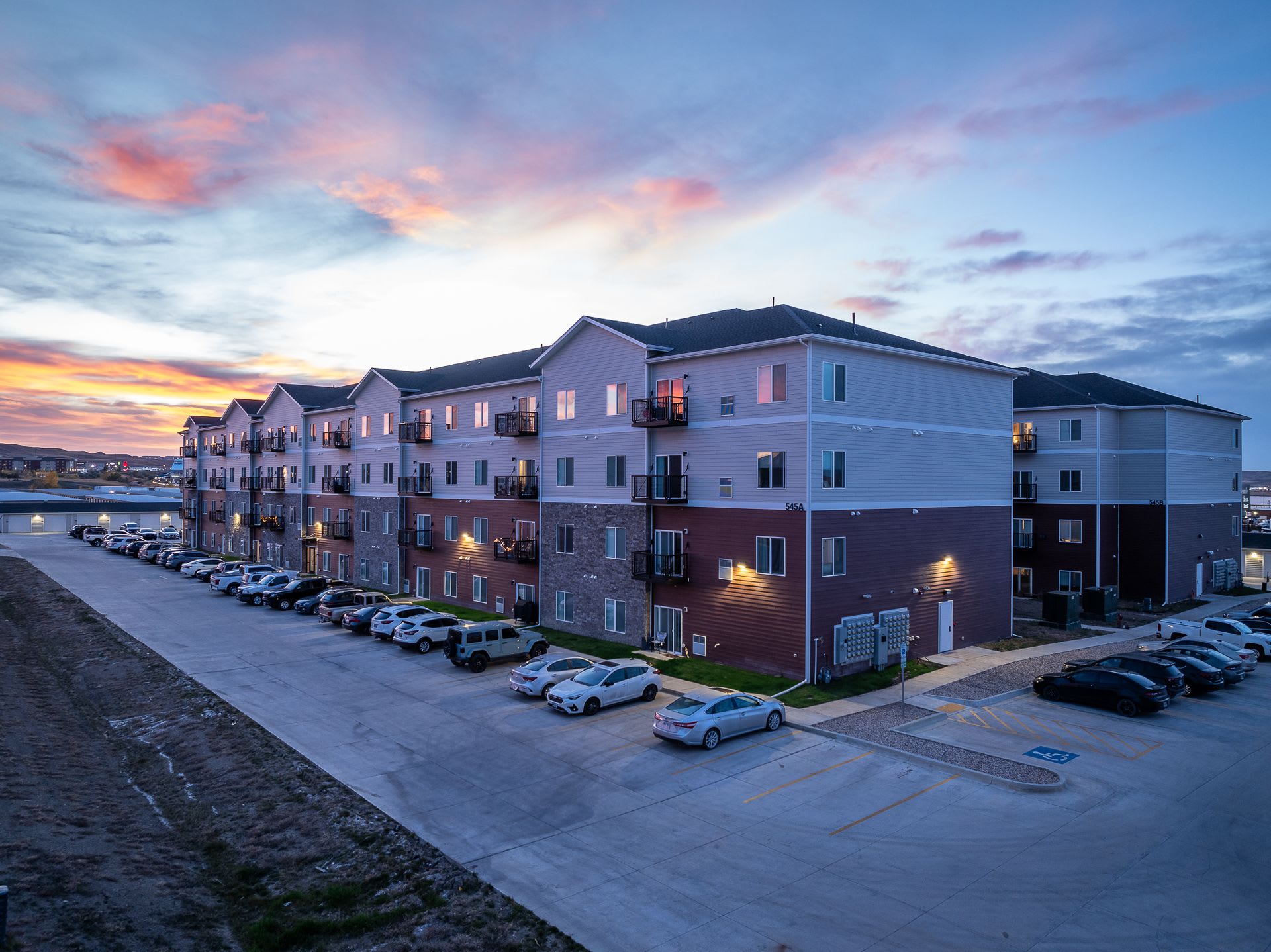 10Bedrock Apartments – photo 1