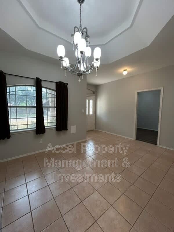 214 W 17th St – photo 4