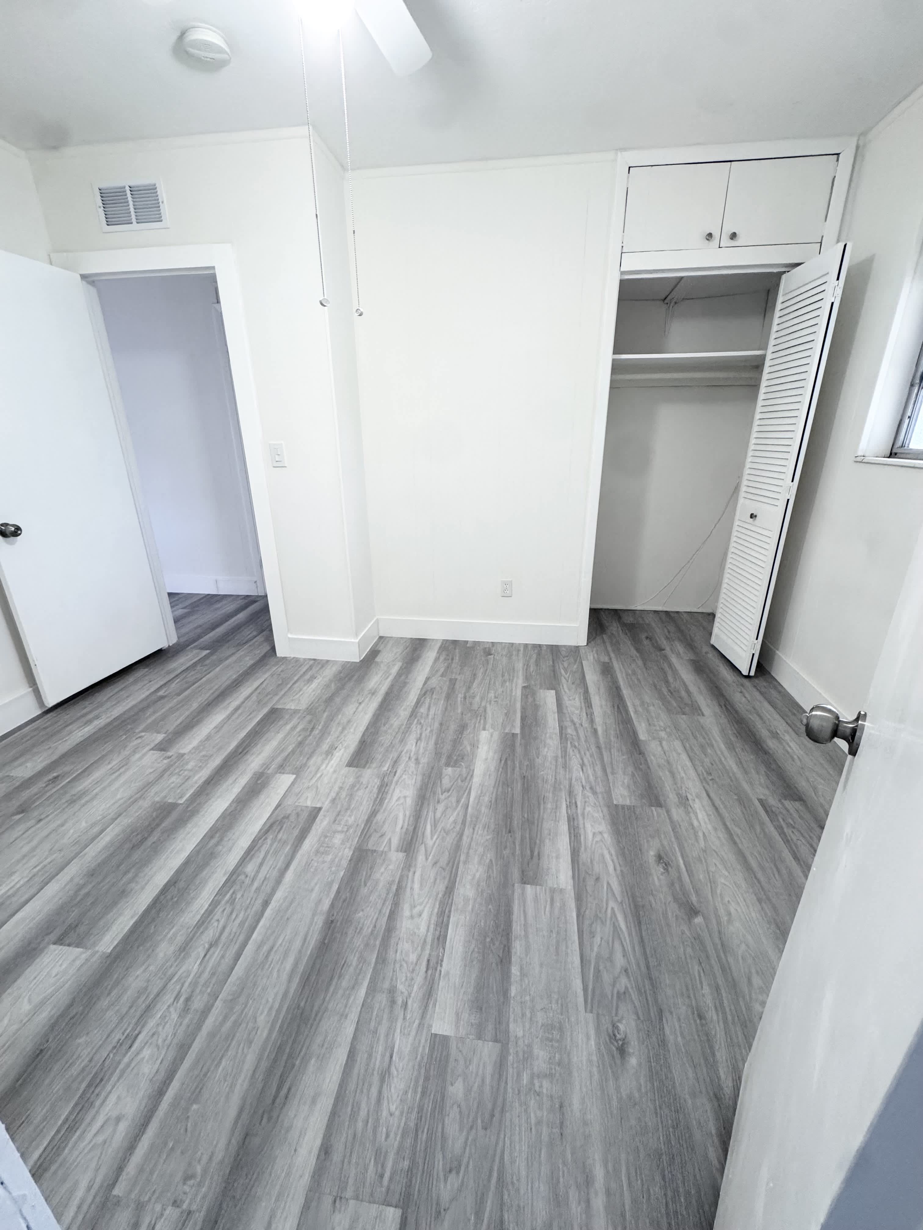 1030 Superior Street – photo 5