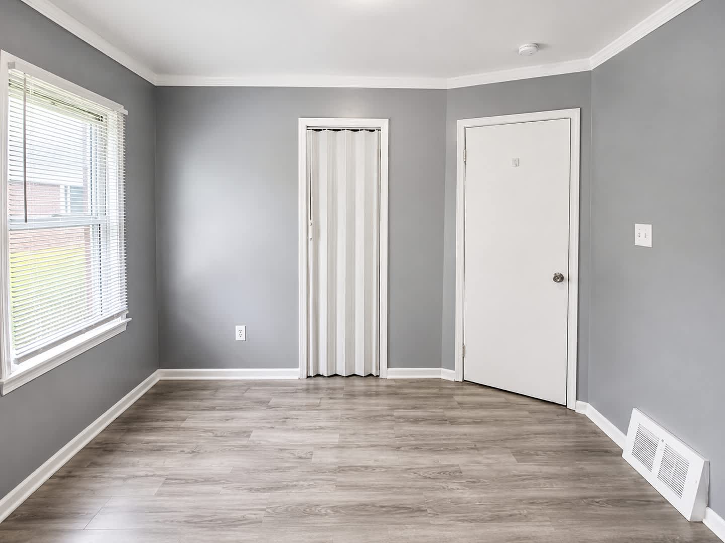 Completely Renovated 3 Bedroom Home For Lease – photo 4
