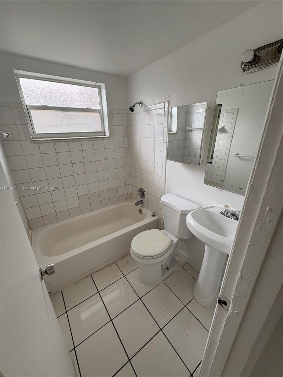 1474 NW 61st St – photo 2