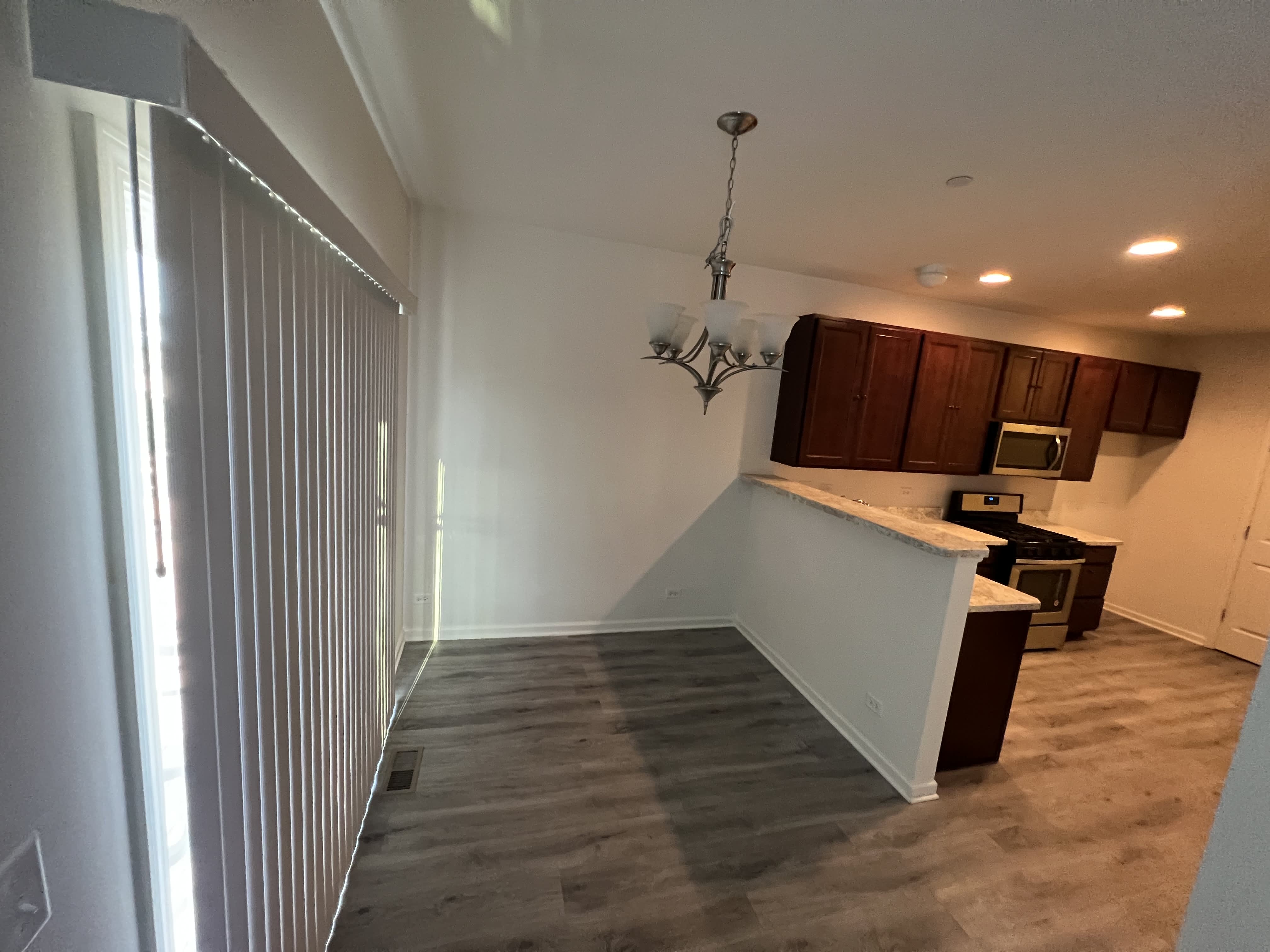 9864 Cummings Street – photo 5