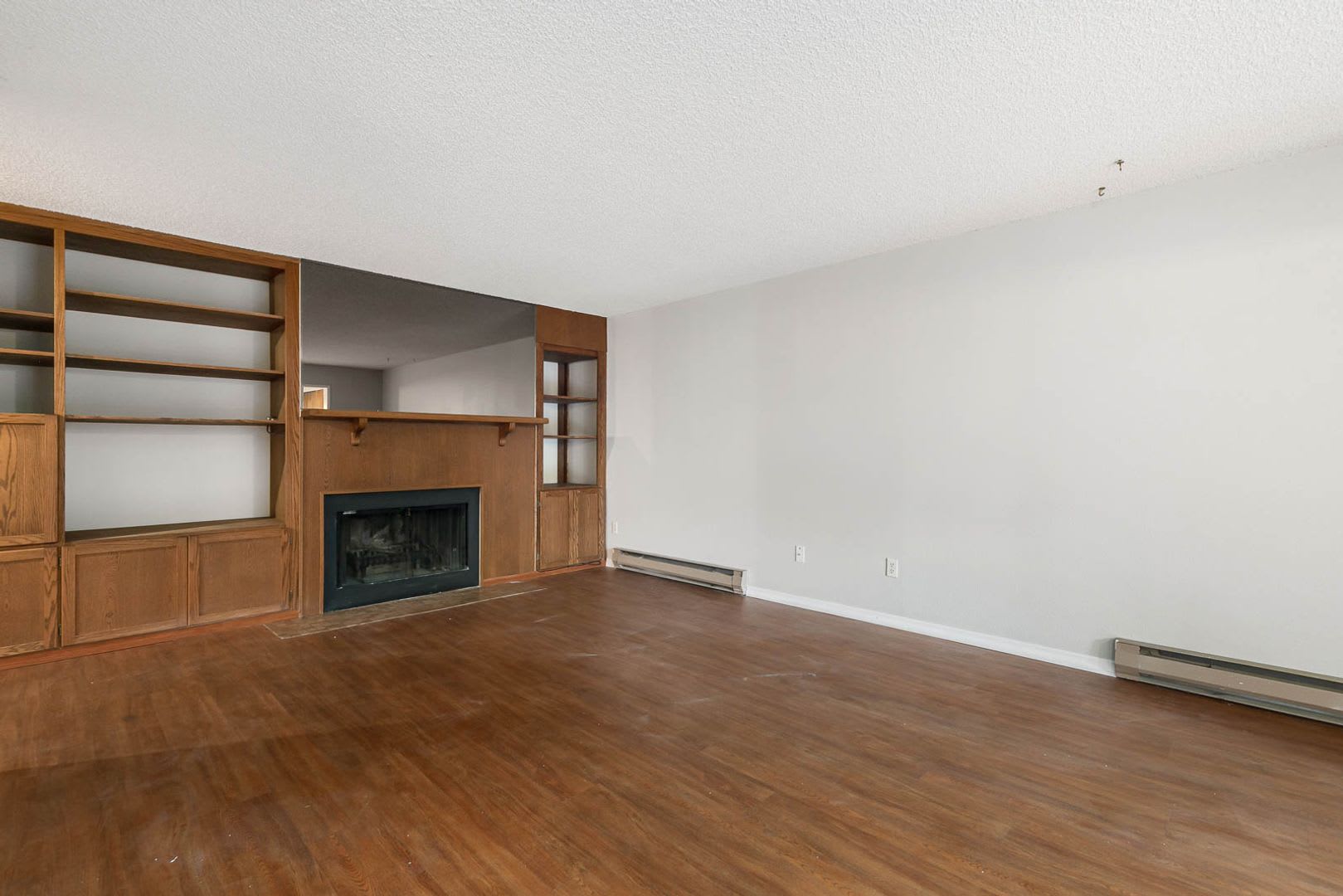 Spacious 2Br Ground Floor Condo With Oversized Private Deck – photo 5