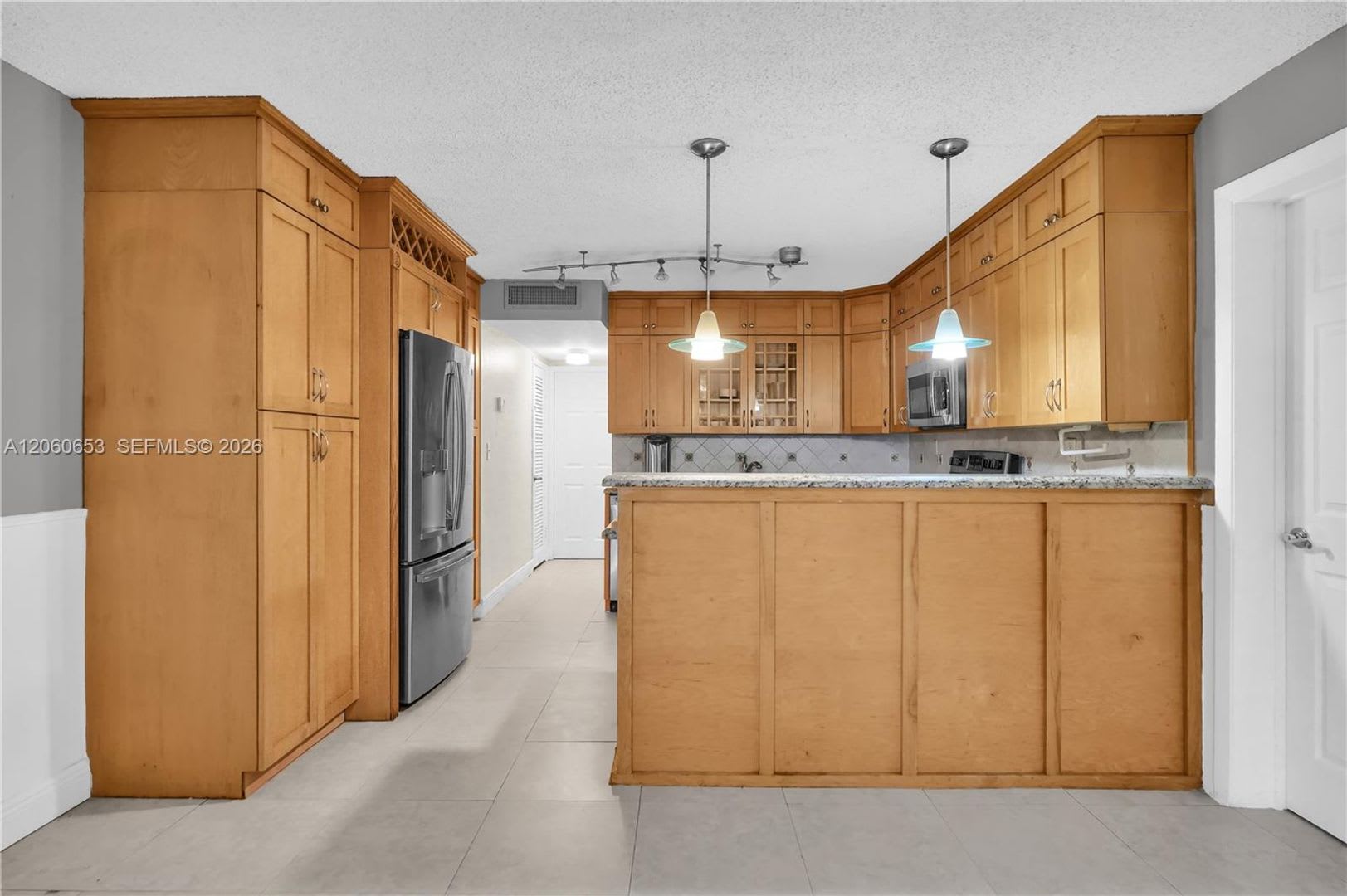 4011 N Meridian Avenue 21, Miami Beach, FL 33140 – photo 3