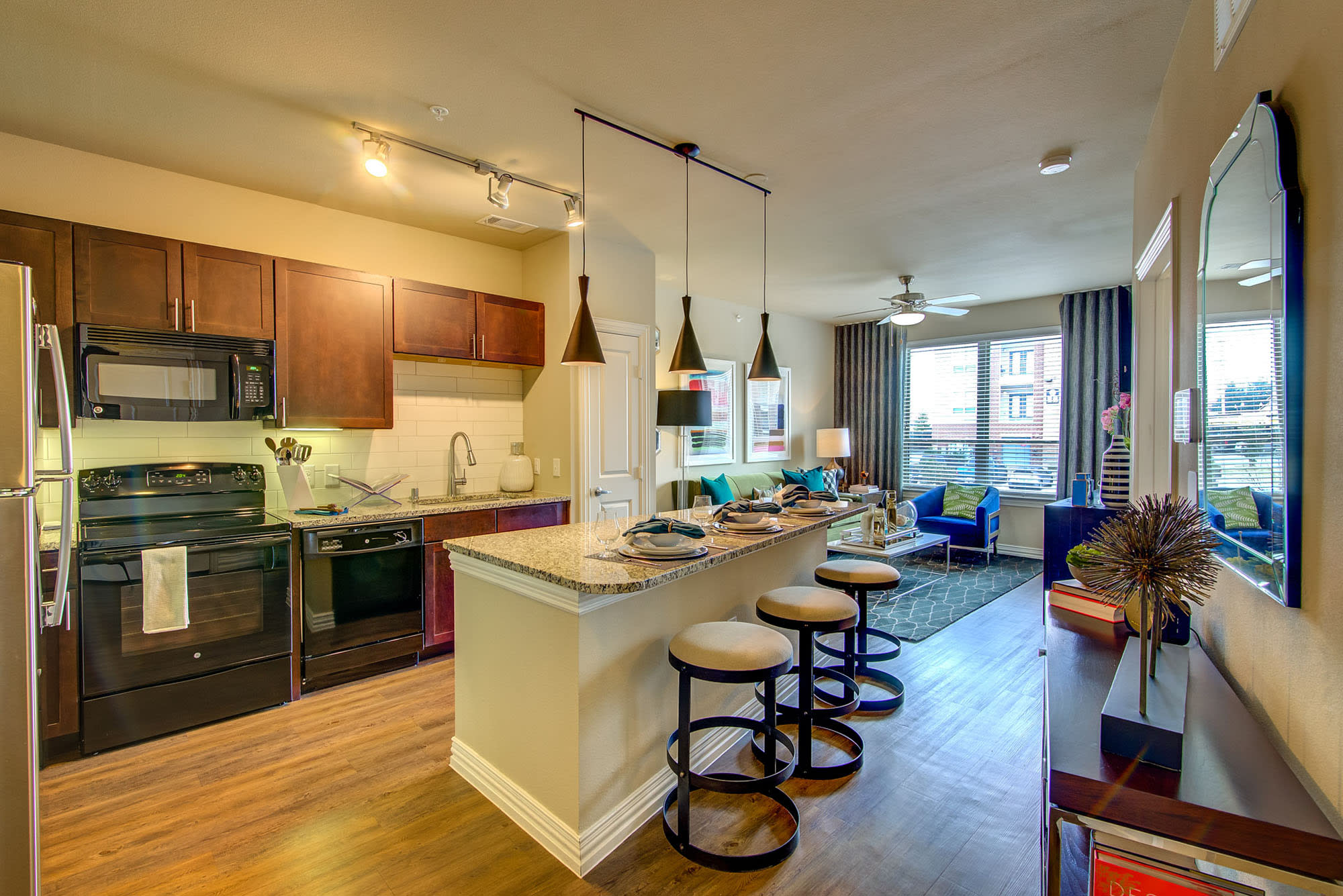Keller Springs Crossing Apartments – photo 2