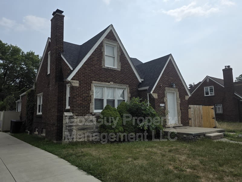 5728 Bedford – photo 2