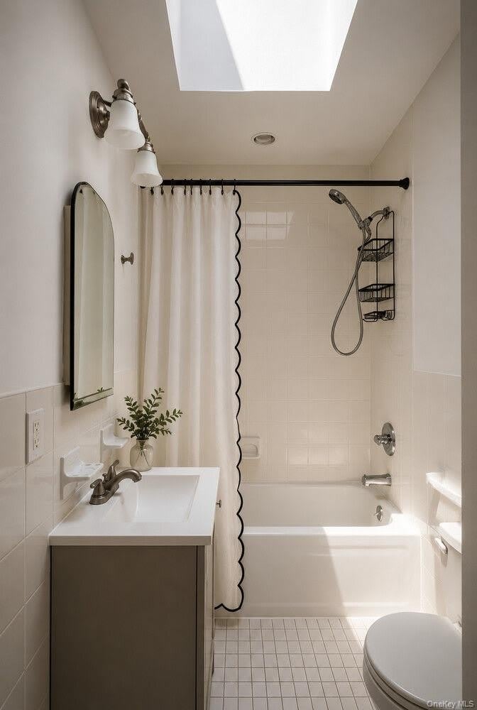 71-51 70TH Street – photo 5