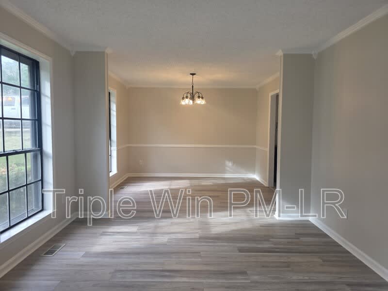 12320 Shawnee Forest Drive – photo 3