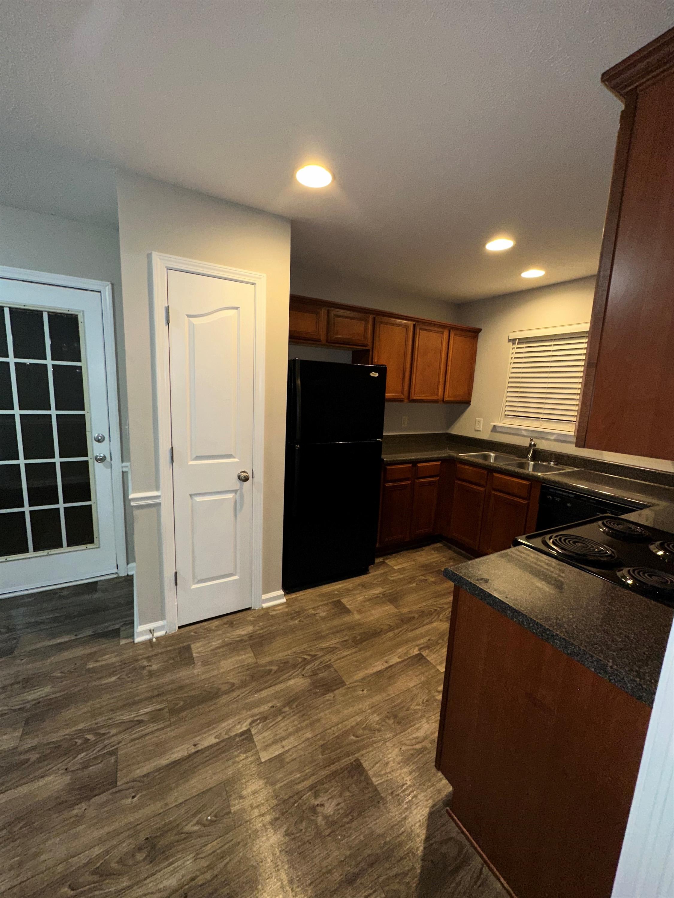 8316 Ramstone Way – photo 4