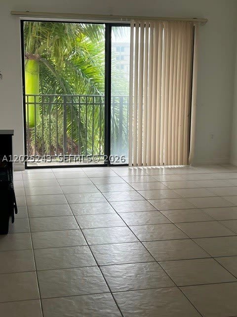 650 Palm Ave – photo 3