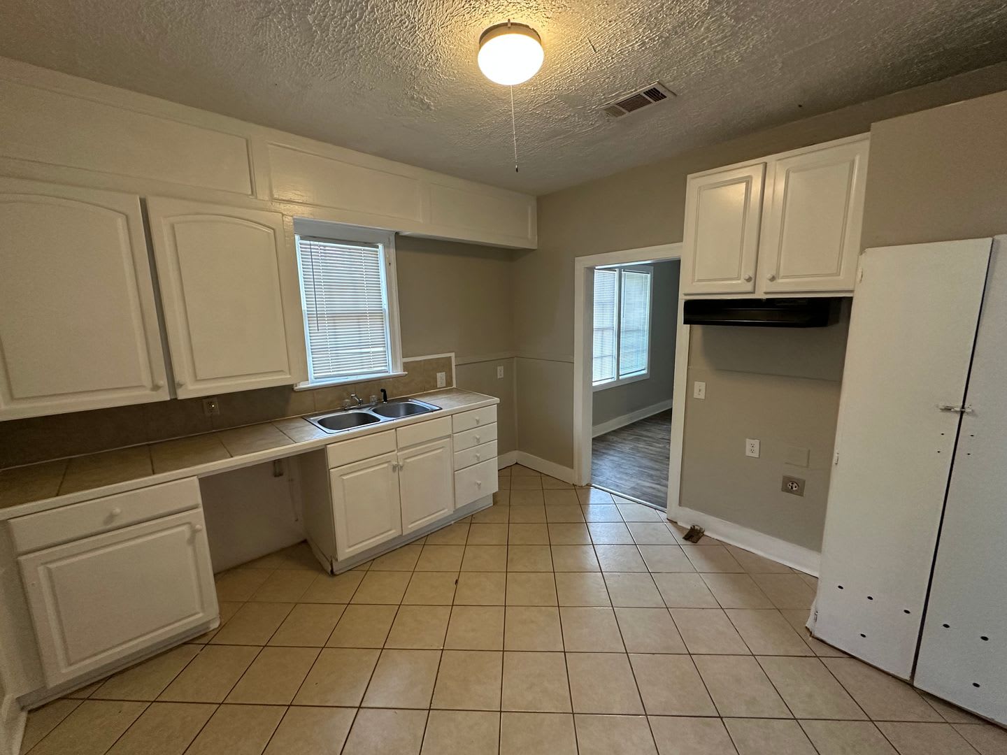 Move-In Ready Home at 3438 West Capitol St., Jackson, MS 39209 – photo 4