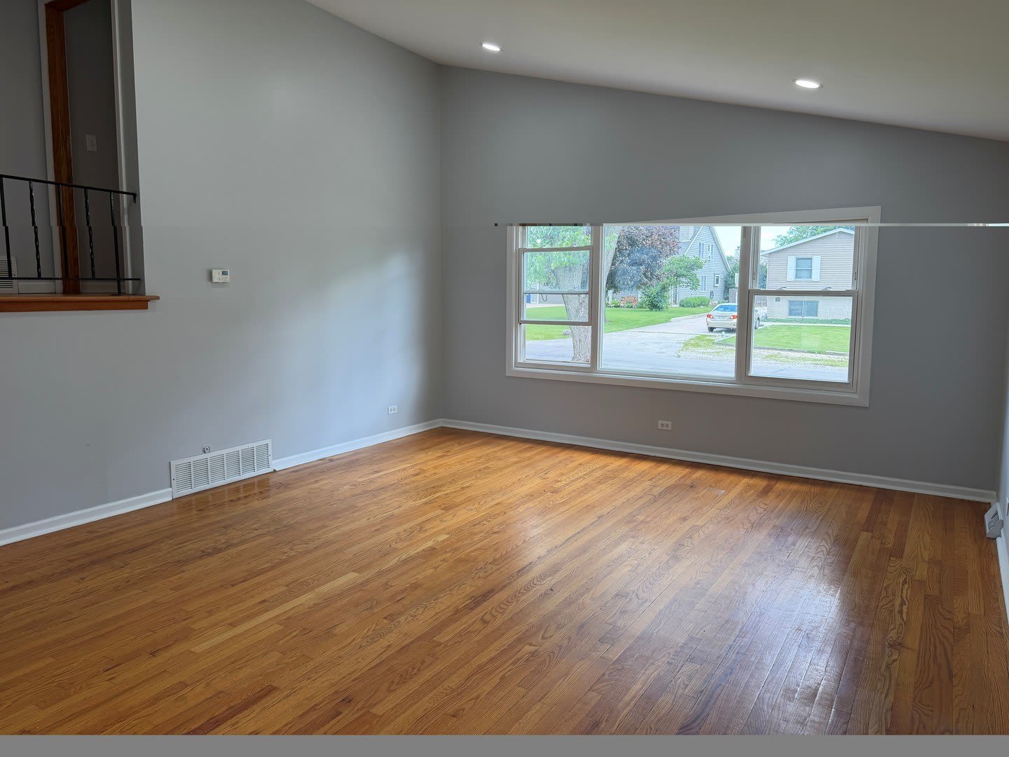 934 S Harvard Avenue – photo 3