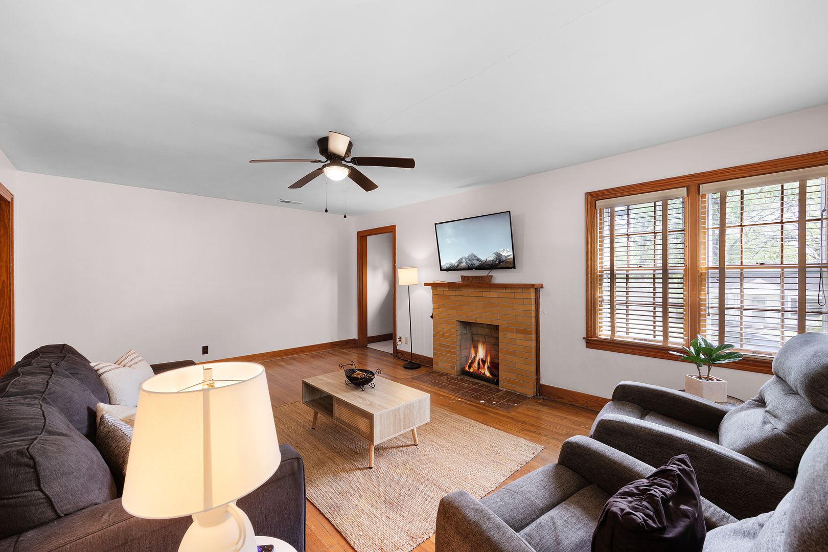 47 Brentwood in LANA – photo 5