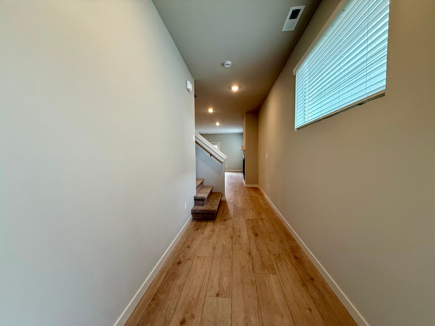Charming 3 Bed 2.5 Bath Tualatin Home with Fenced Yard & 2-Car Garage! – photo 3