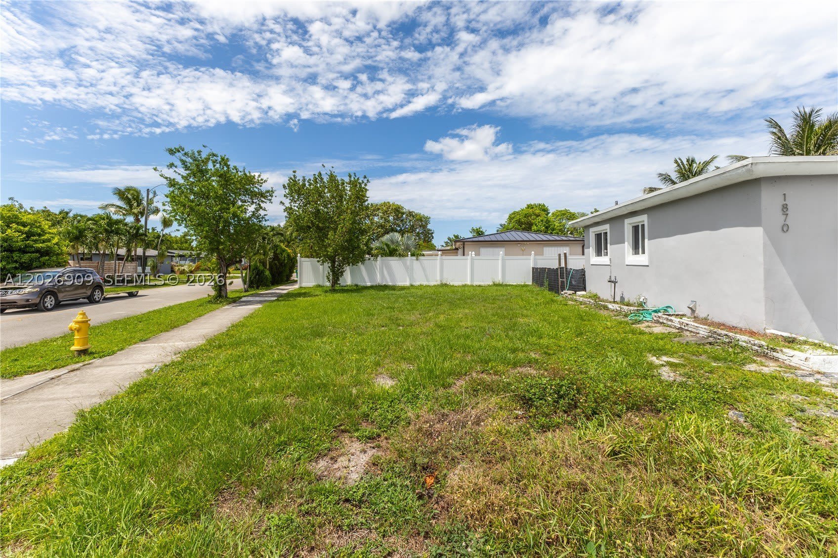 1870 SW 42nd Ter – photo 5