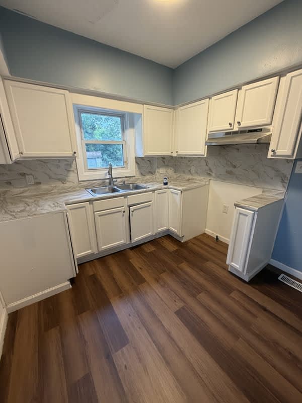 3926 East 121st Street – photo 5