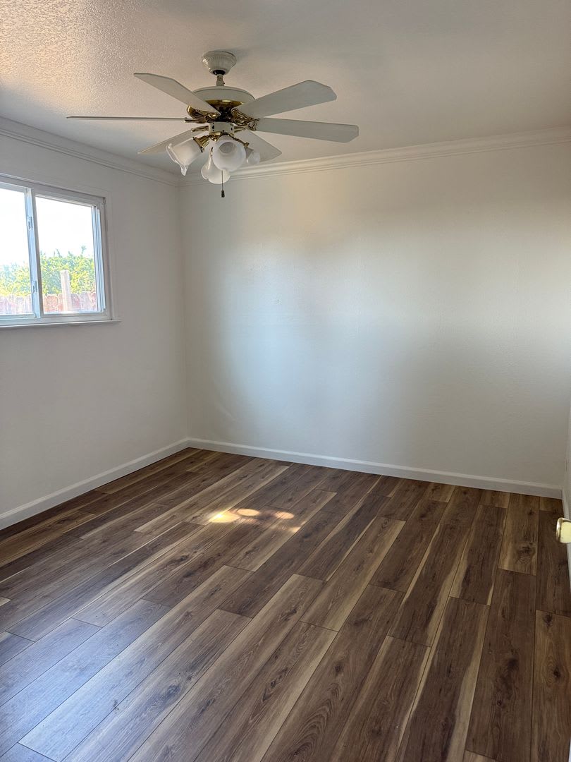 ***Now Available!! Wonderful Home In The Country With Pool*** – photo 4