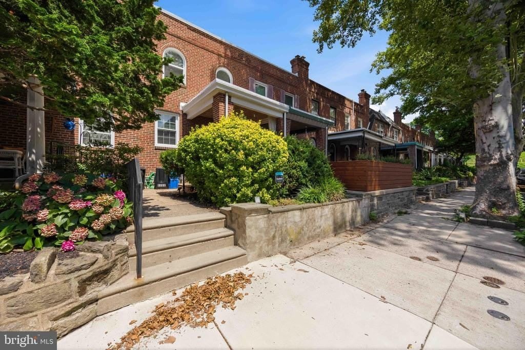 3323 TILDEN STREET – photo 2
