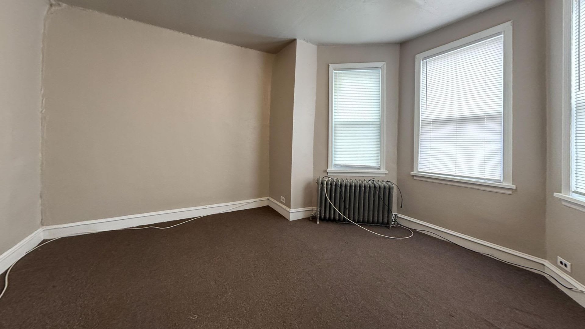 3Br Philadelphia Rowhome With Spacious Living Areas – photo 3