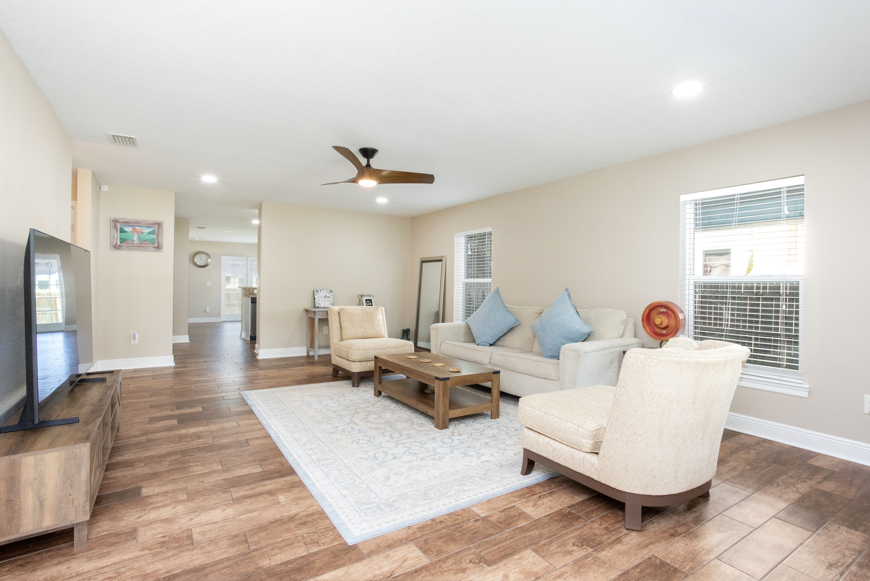 1313 East Cayuga Street – photo 1