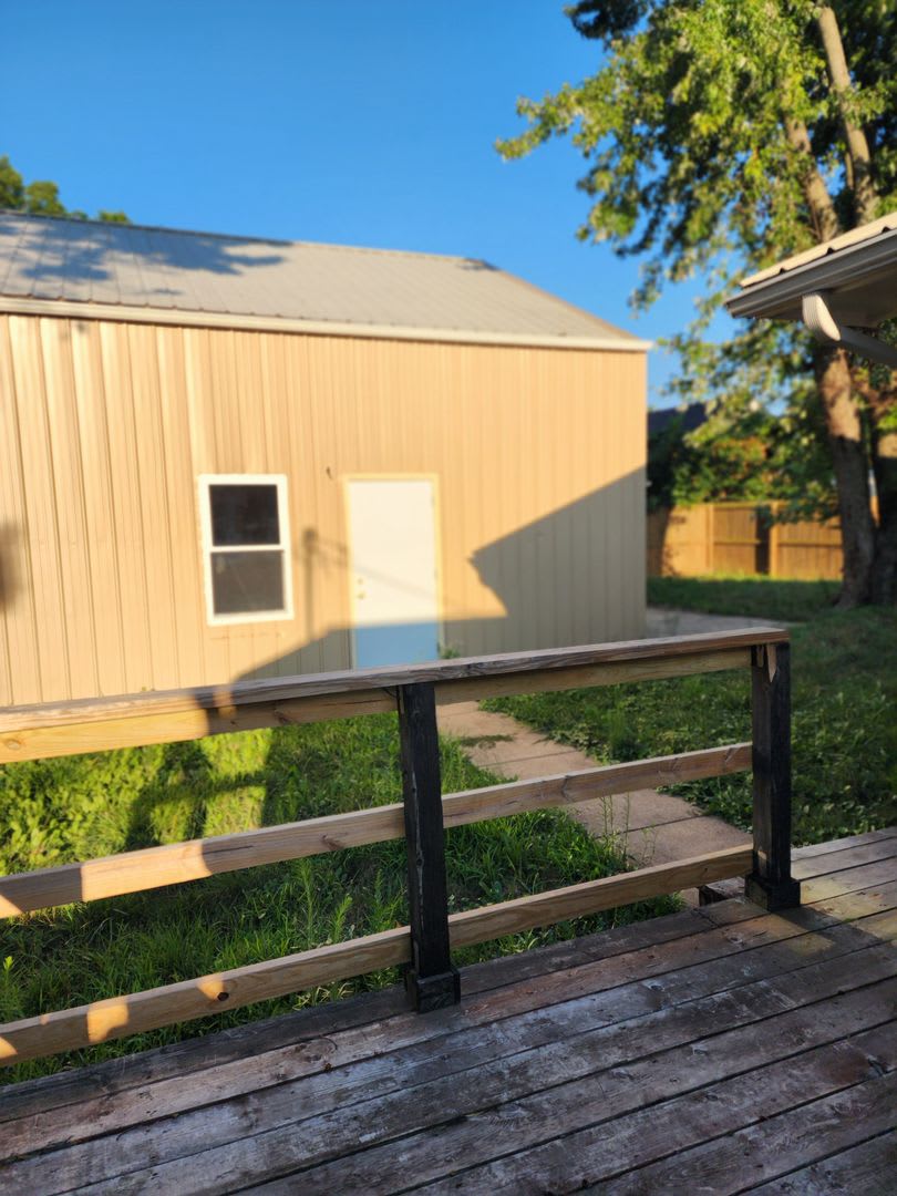 3 bedrooms, 2 bath, heated/cooled 28 x30 garage – photo 4