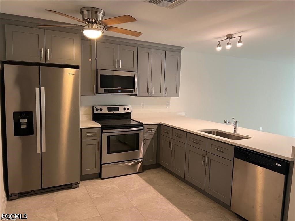 6064 Laurelwood Drive – photo 3
