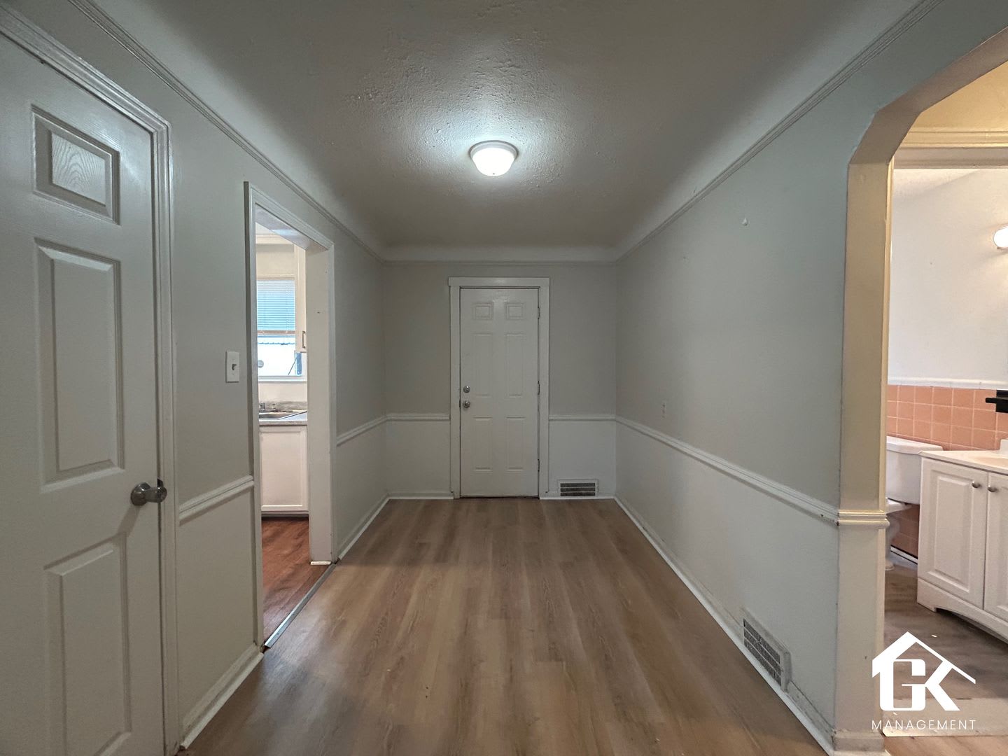 3 Bed 1 Bath Eastside Home Available – photo 4