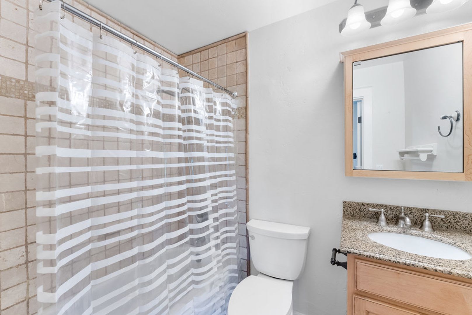 1355 42nd Ave #2 – photo 5