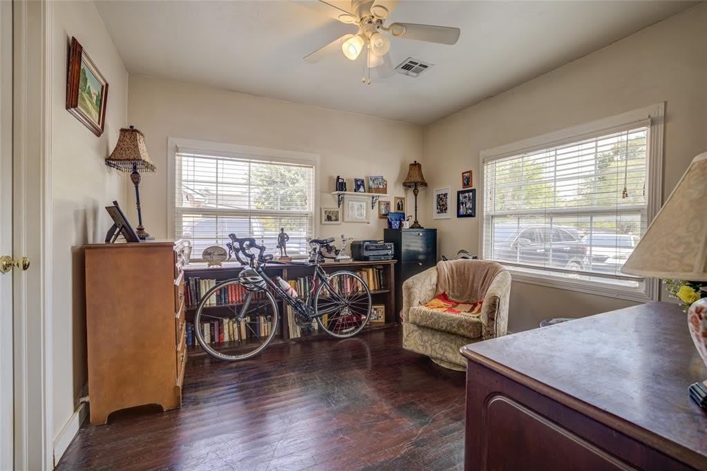 913 E Comanche Street – photo 4