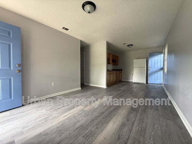 3608 Hicky St – photo 2