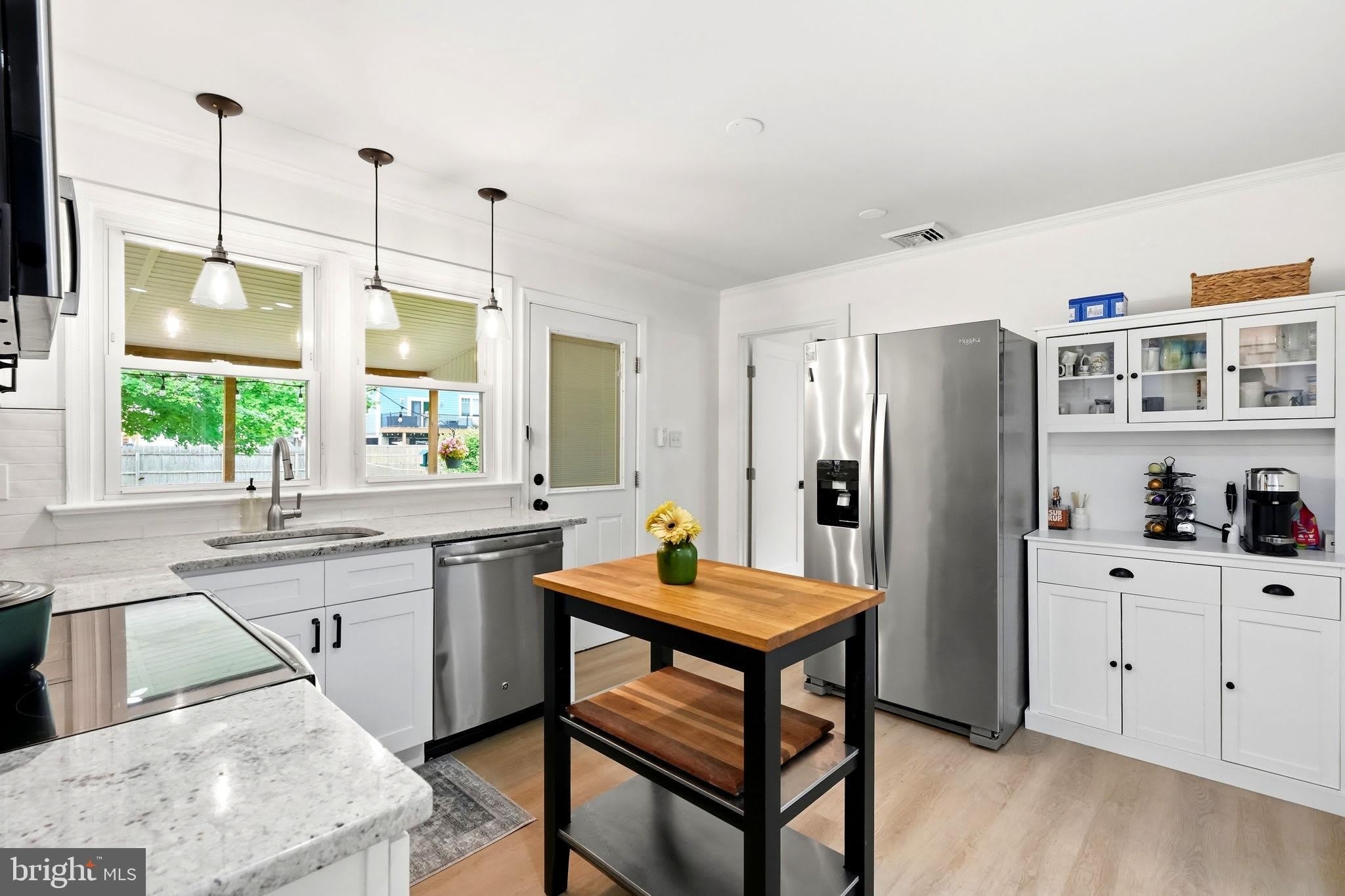 135 LONGSHORE Avenue – photo 4