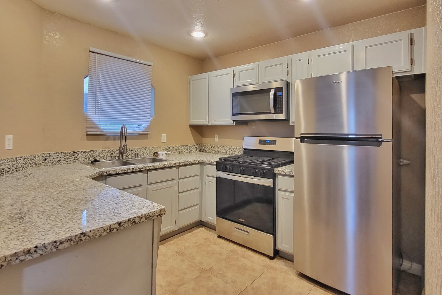 5044 S Rainbow Blvd #206 – photo 4
