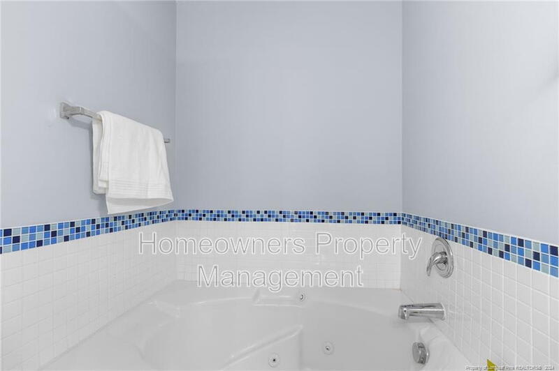 3340-7 Harbour Pointe Place – photo 2