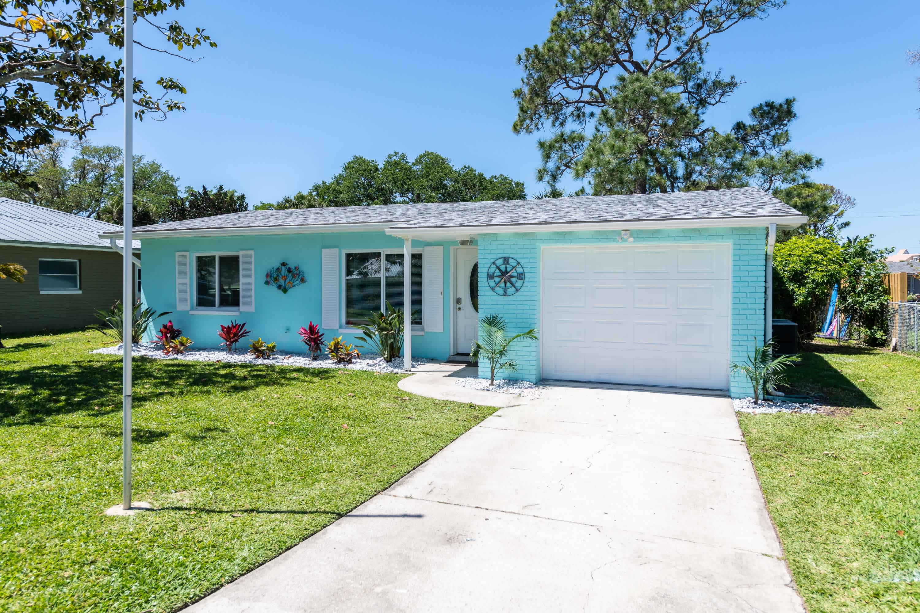 632 Goodwin Avenue – photo 2