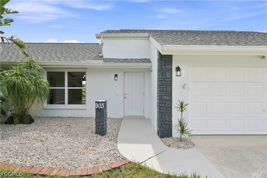 903 Se 20Th Court – photo 2